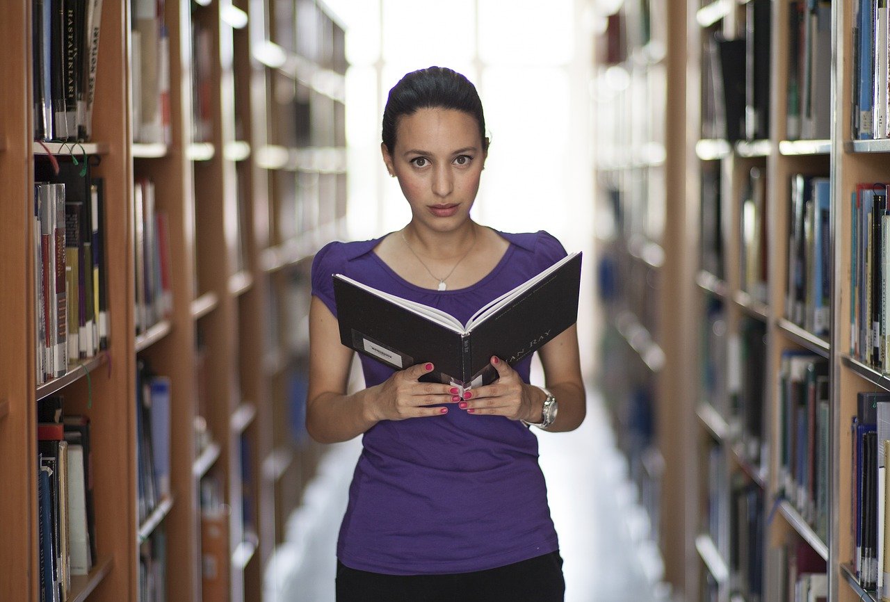 Top 10 Fashion Related Books You Must Read